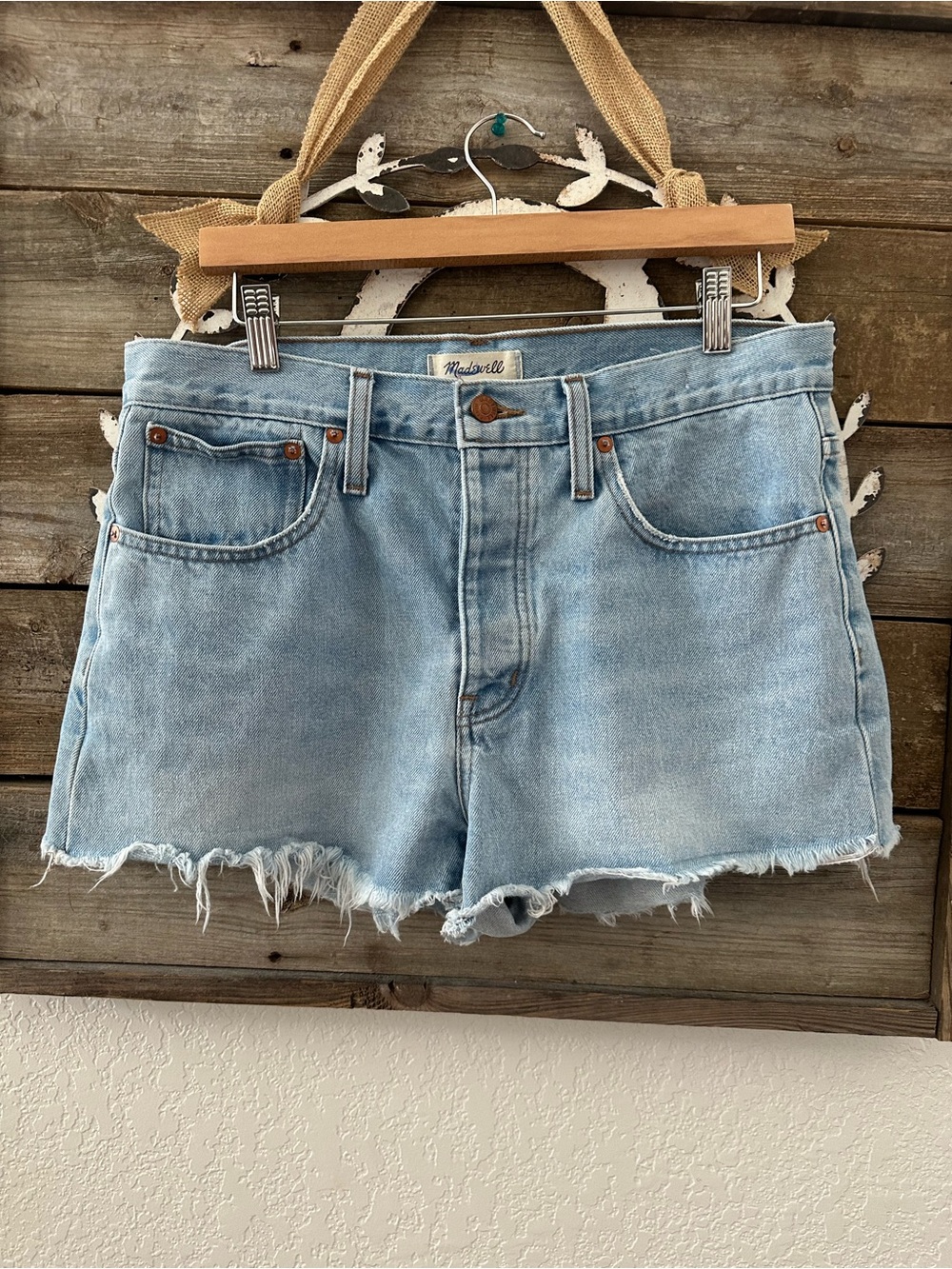 Madewell relaxed Light Wash 100% cotton Denim Cutoff Shorts - Light Blue size 29